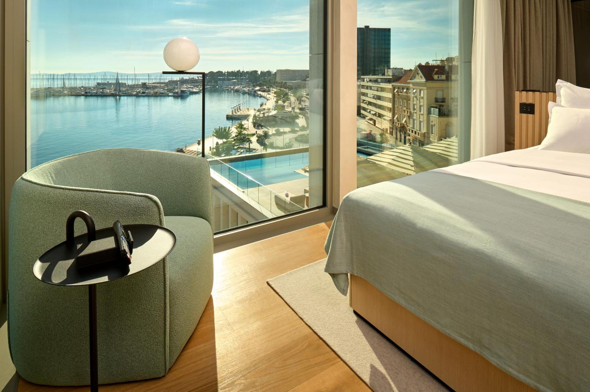Hotel Ambasador สปลิท ภายนอก รูปภาพ A room at the Westin Palace, Madrid